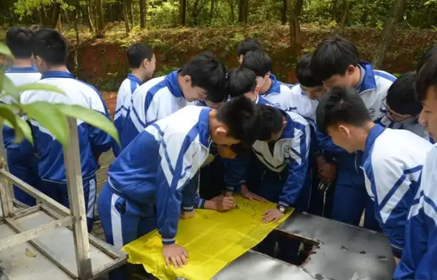 基础薄弱区域学位供应量