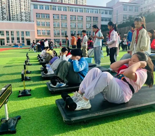 着力缩小城乡区域校际办学距离以教育温度托起民生美好 着力缩小城乡区域校际办学距离以教育温度托起民生美好