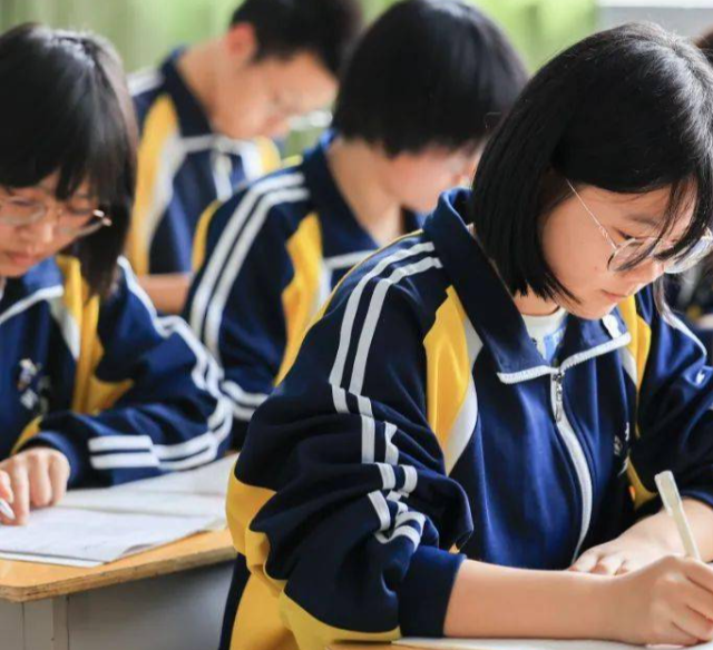 孩子在生长的道路上愈加顺利学习习气是中学生最重要的根底 孩子在生长的道路上愈加顺利学习习气是中学生最重要的根底